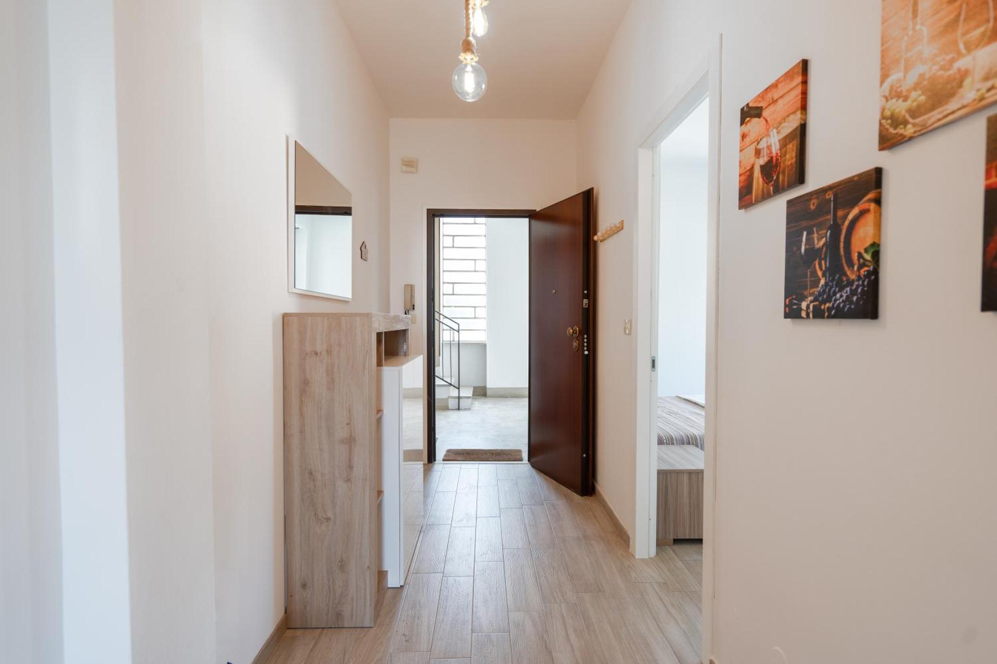 Ferienwohnung Private Parking, With Hill View Alba  Exterior foto