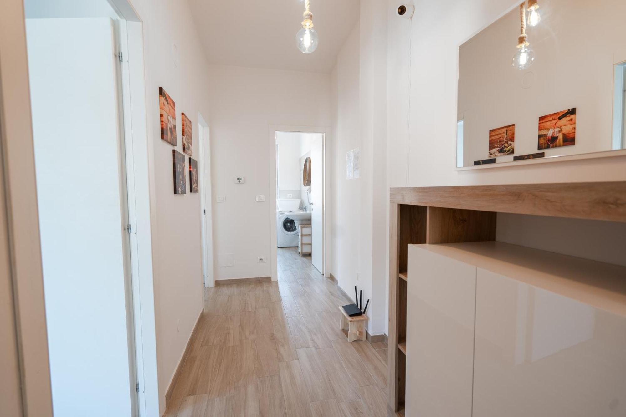 Ferienwohnung Private Parking, With Hill View Alba  Exterior foto