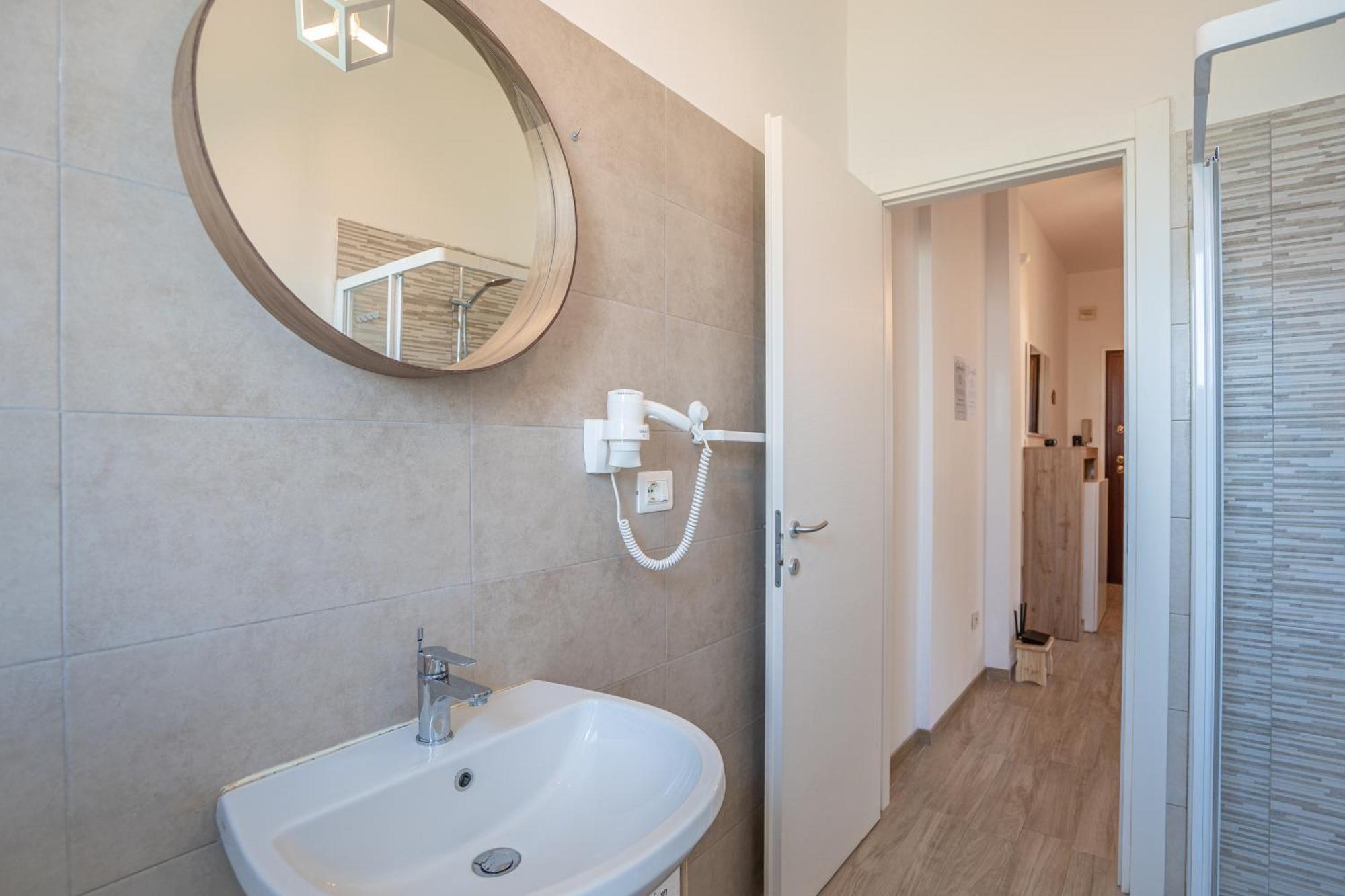 Ferienwohnung Private Parking, With Hill View Alba  Exterior foto